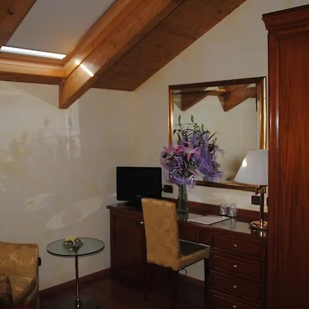 Vazzana Hotel Volpiano