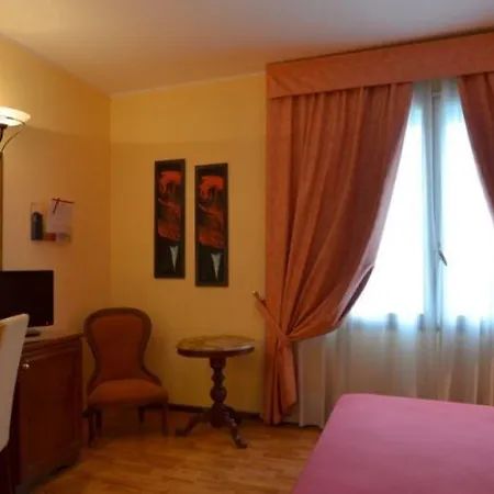 Vazzana Hotel Volpiano