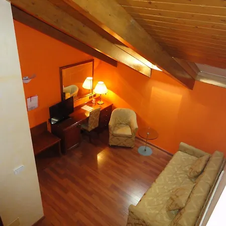 Vazzana Hotel 3*